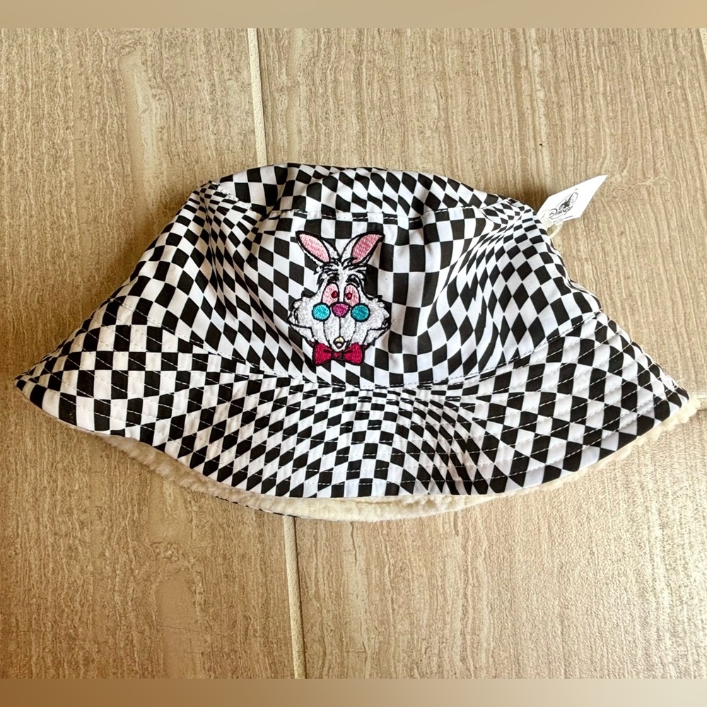 Disney Alice in Wonderland White Rabbit Checkered Bucket Hat Fuzzy Interior NWT